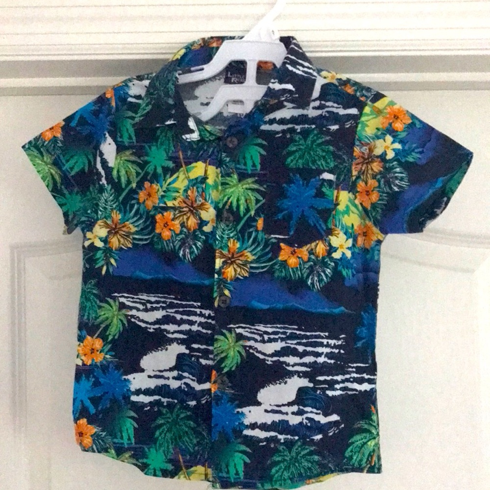 Little Rebels shirt.